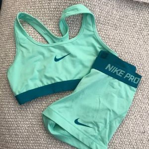 Nike Pro Set